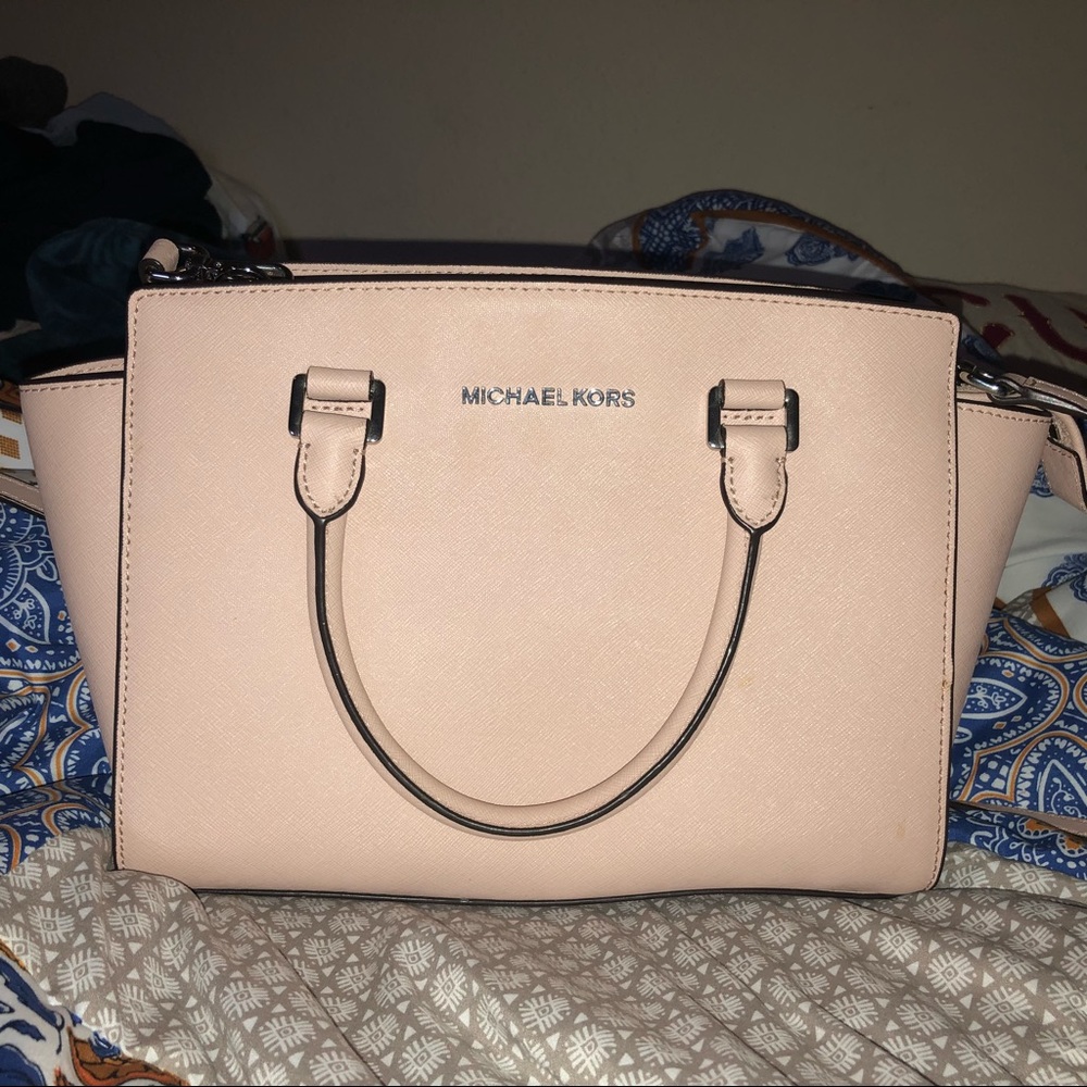 Light pink Michael Kors Selma Bag